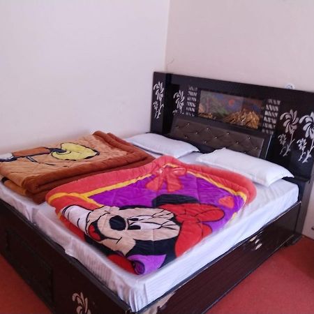 Hotel Charanpaduka Badrinath Ngoại thất bức ảnh