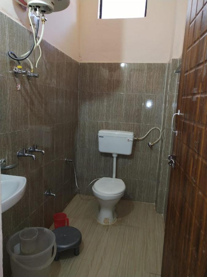 Hotel Charanpaduka Badrinath Ngoại thất bức ảnh